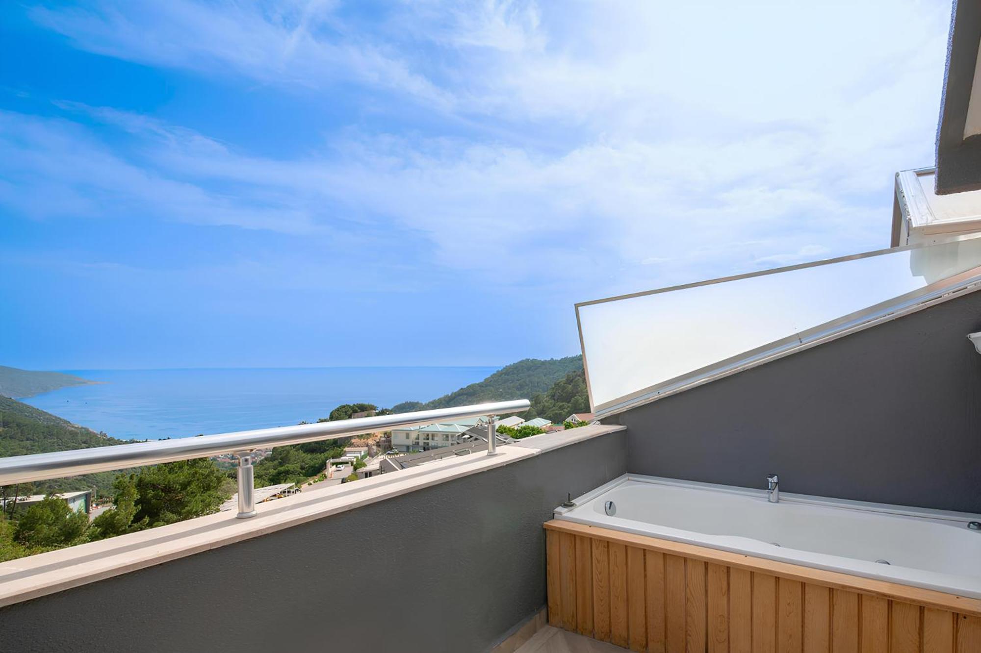 Ramada By Wyndham Fethiye Oludeniz Adult Only Hotel Eksteriør billede