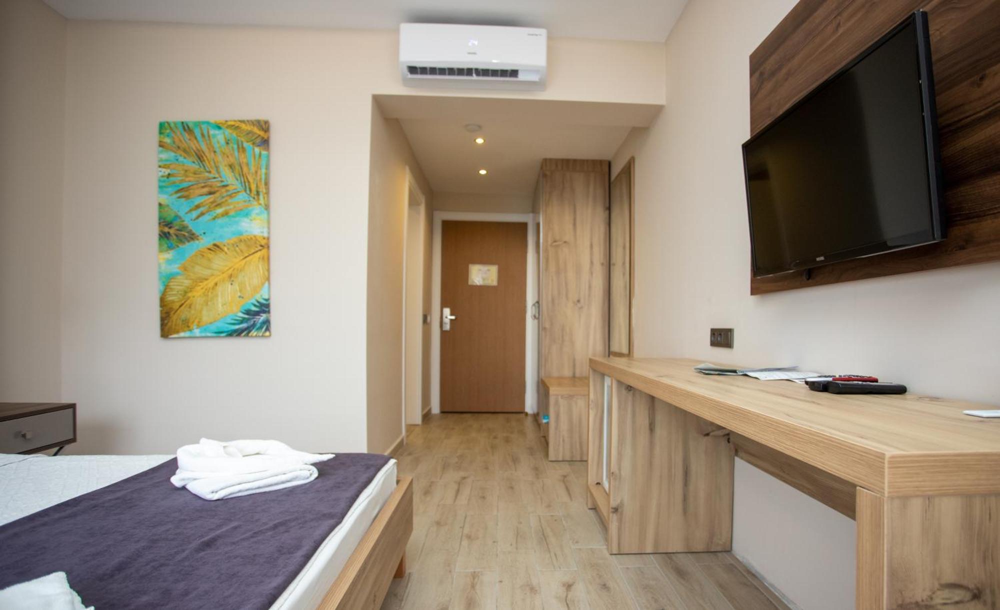 Ramada By Wyndham Fethiye Oludeniz Adult Only Hotel Eksteriør billede