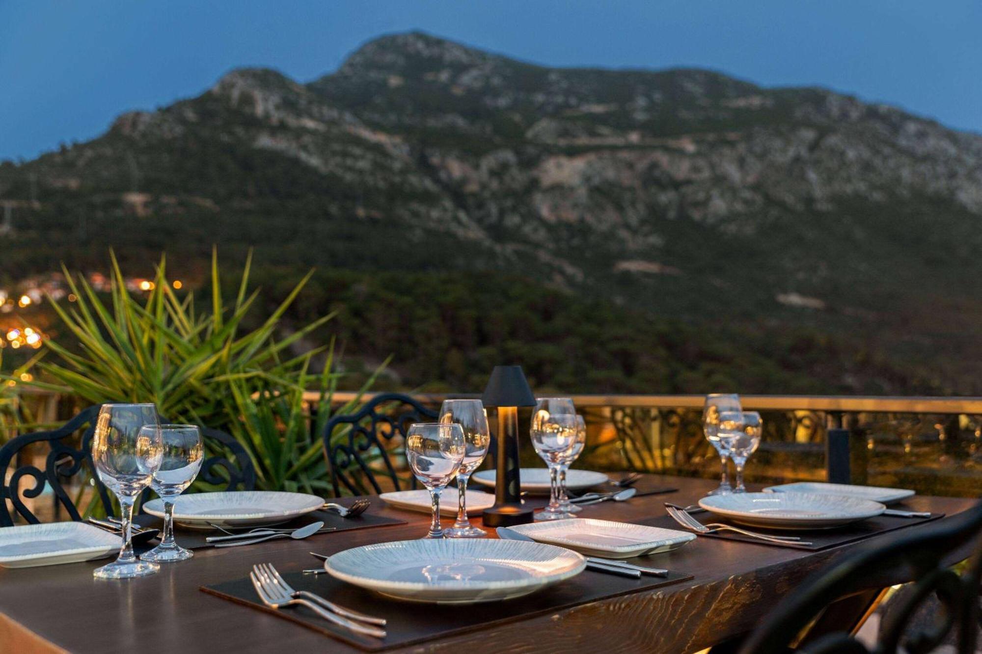 Ramada By Wyndham Fethiye Oludeniz Adult Only Hotel Eksteriør billede