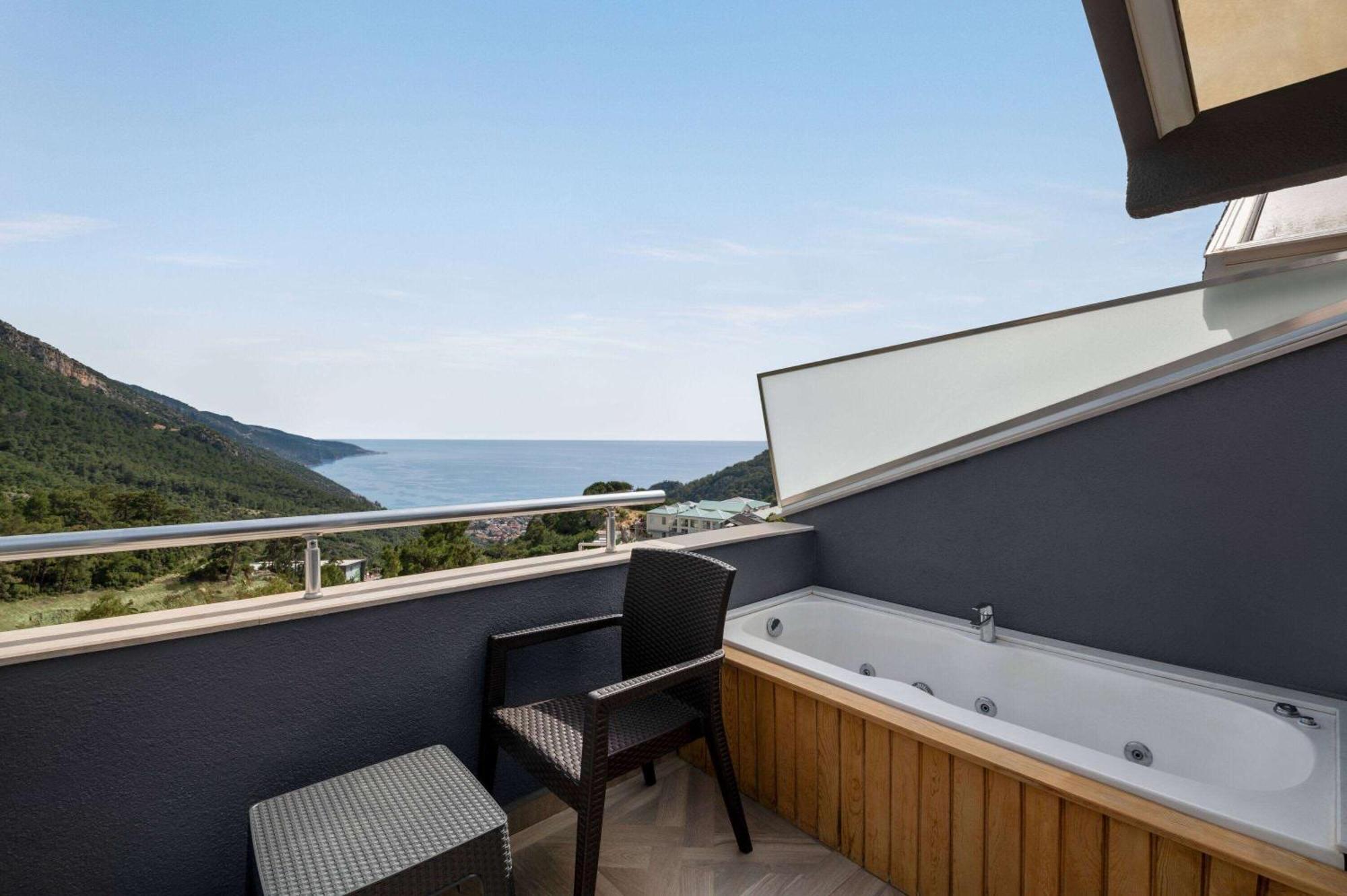 Ramada By Wyndham Fethiye Oludeniz Adult Only Hotel Eksteriør billede
